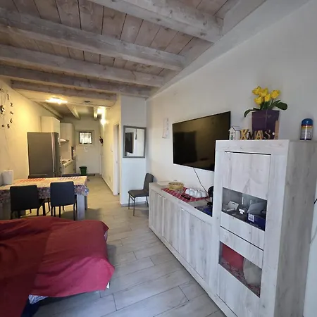 Casa Vilma 1 - Peschiera Del Garda كافالكاسيل